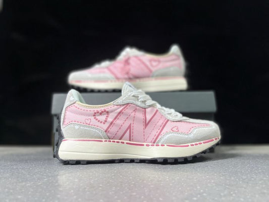 New Balance 327