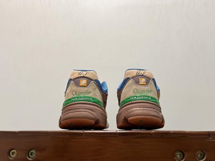 New Balance 990