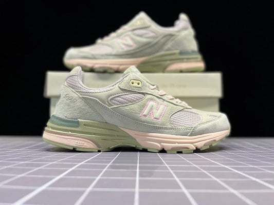 New Balance 993
