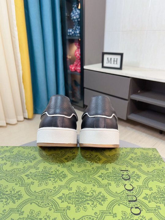 Gucci Black Leather Sneakers