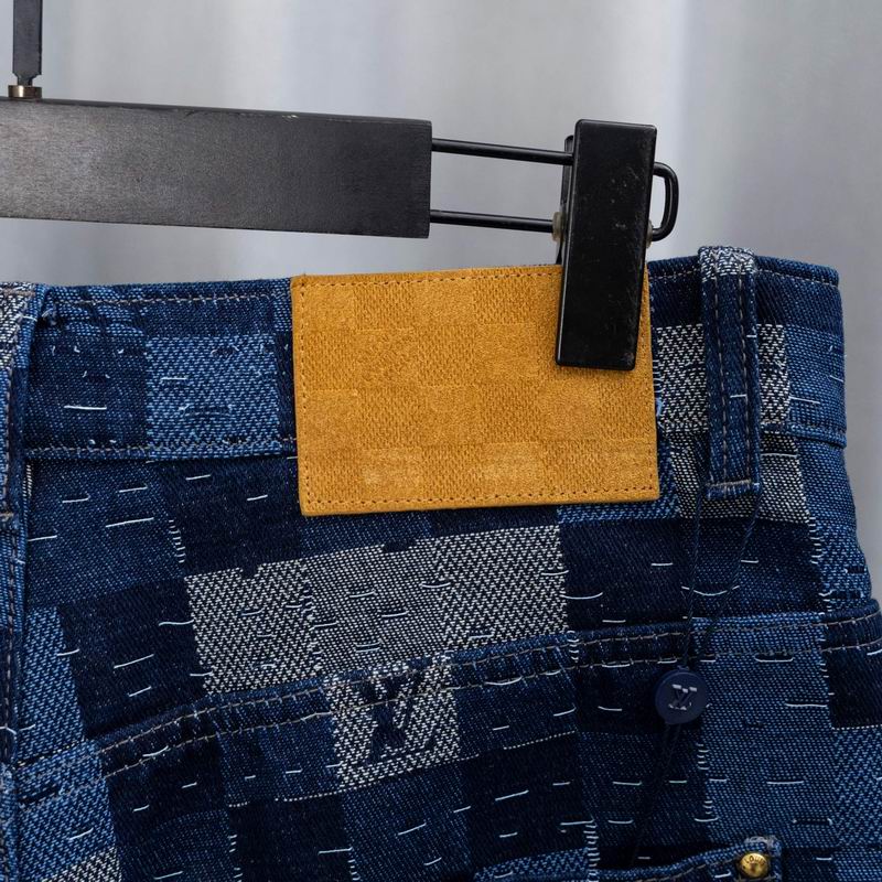 Jeans e Tuta Louis Vuitton