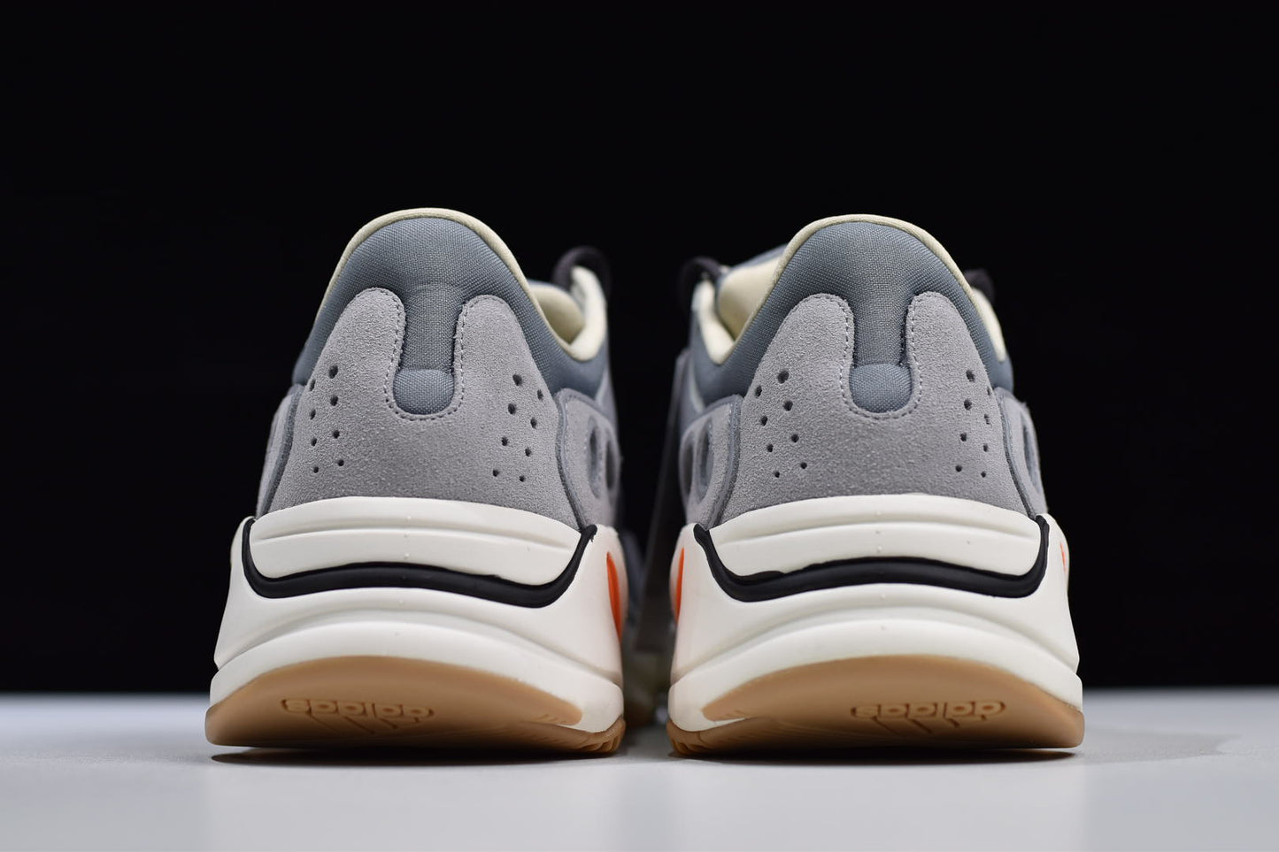 Adidas Magnet Flux 700