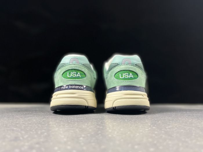 New Balance 993