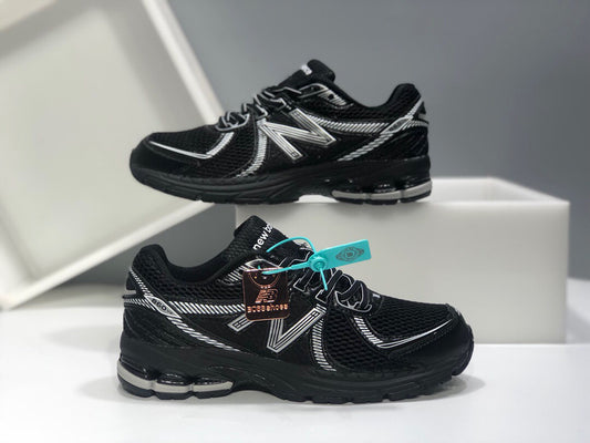 New Balance 860
