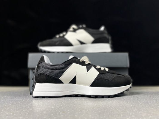 New Balance 327