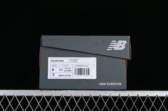 New Balance 860