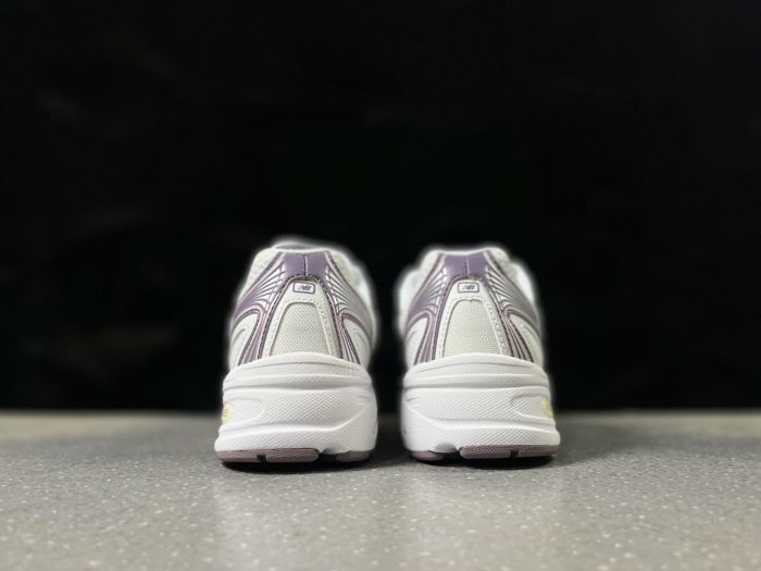 New Balance 740