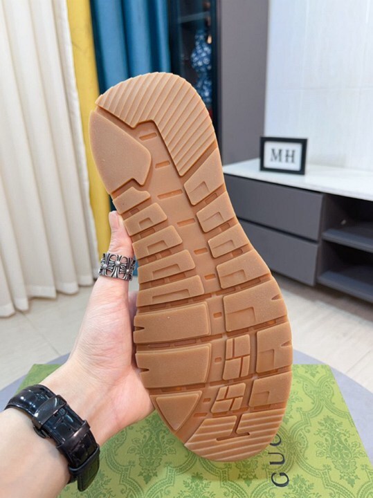 Gucci Chunky Runner Sneakers
