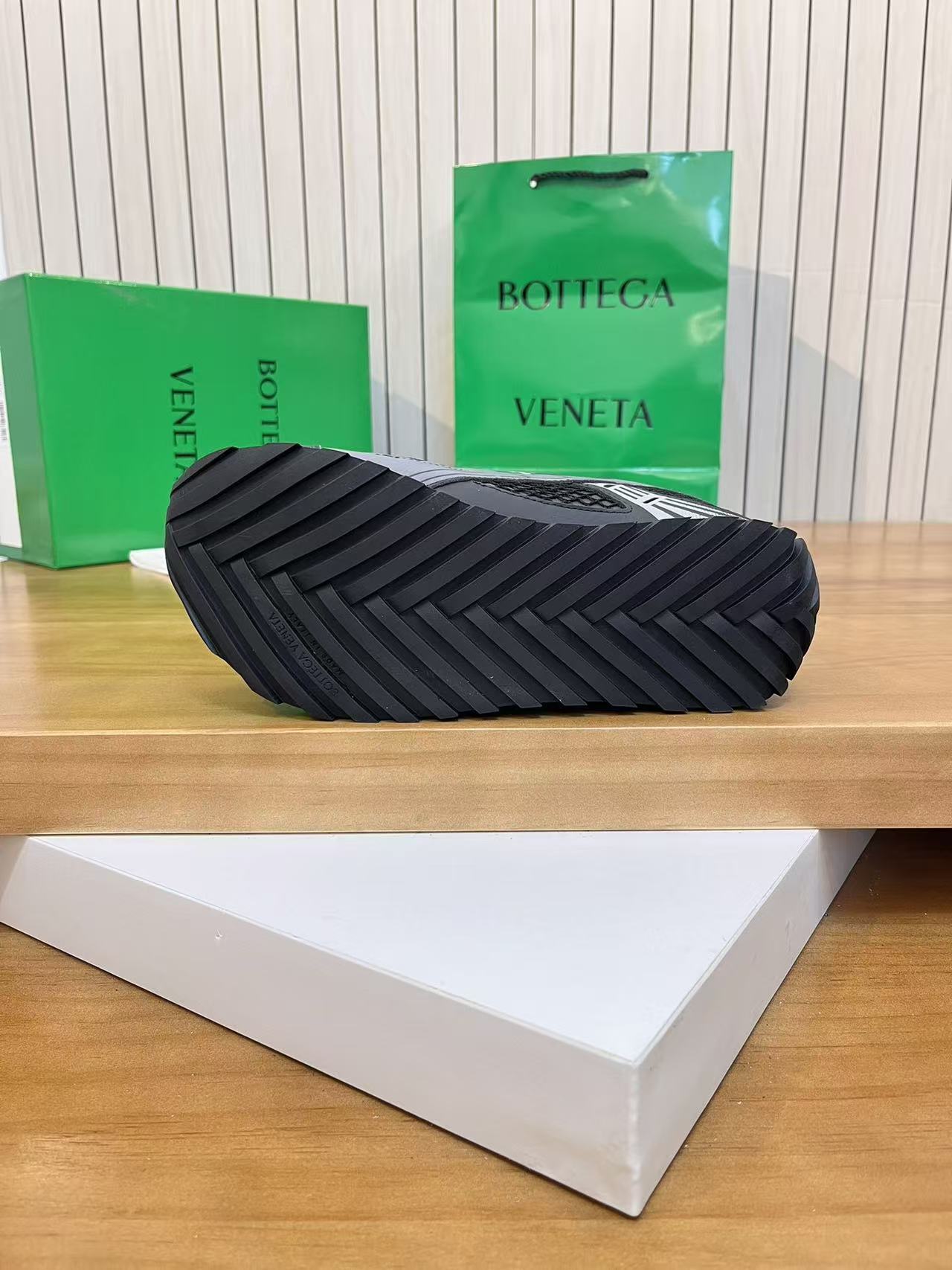 Bottega Veneta Sneaker