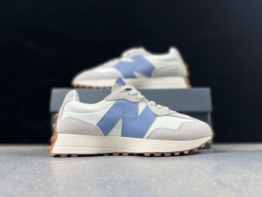 New Balance 327