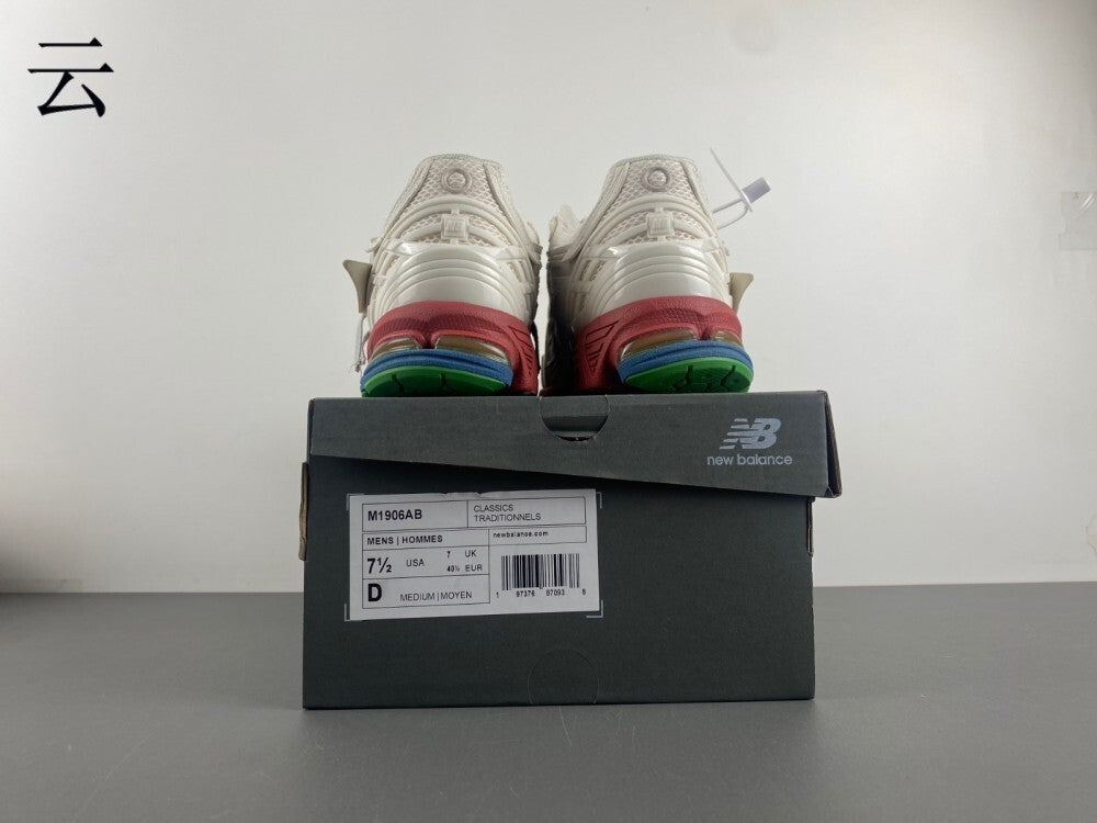 New Balance 1906R
