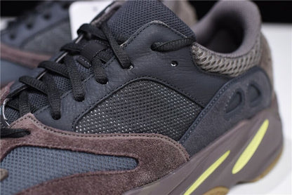 Adidas Mauve Horizon 700