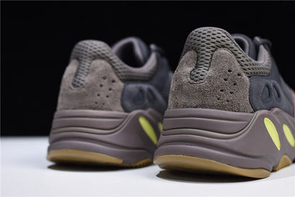 Adidas Mauve Horizon 700