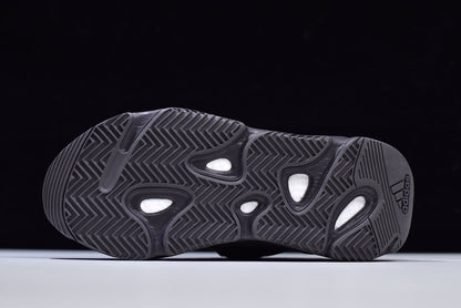 Adidas Vanta Shadow 700