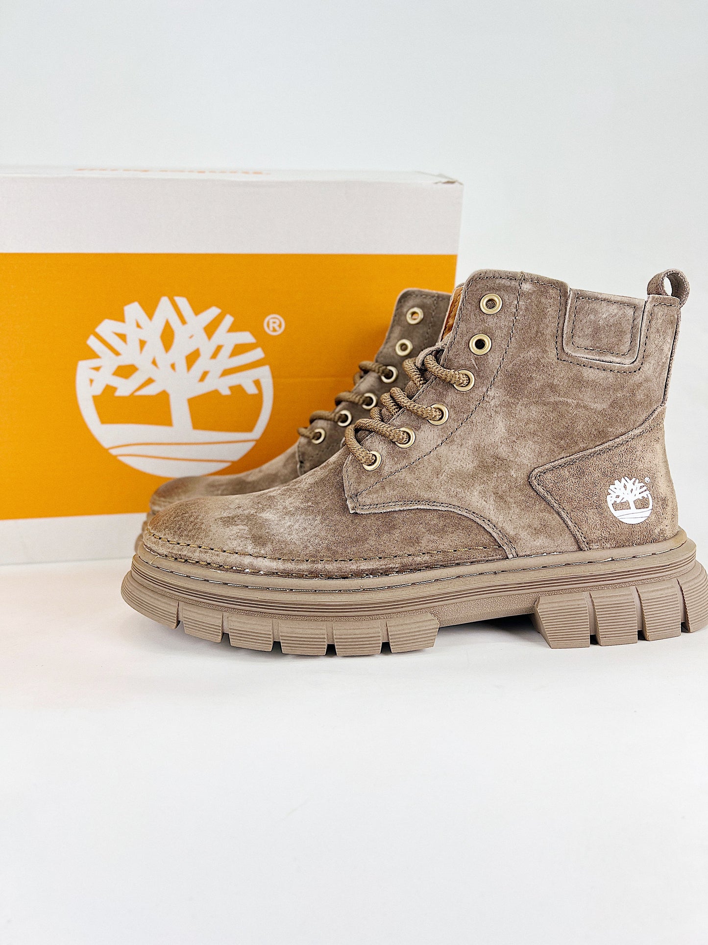 Timberland Distressed Chukka Boots