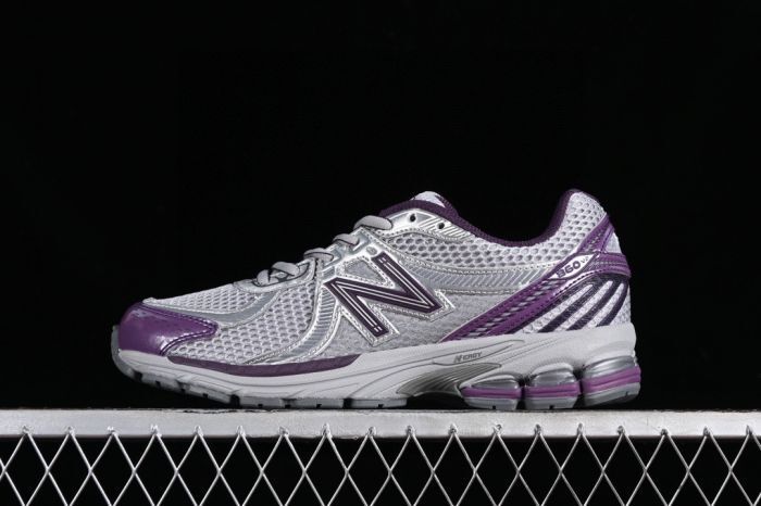 New Balance 860