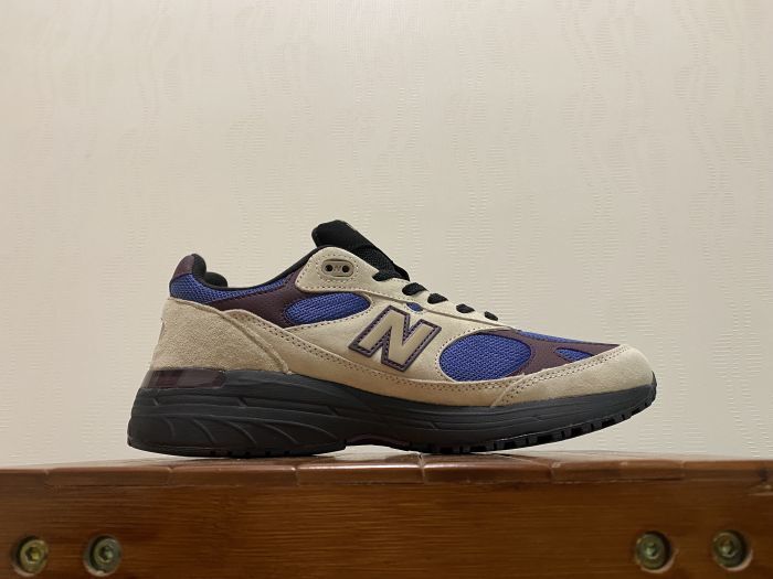 New Balance 993