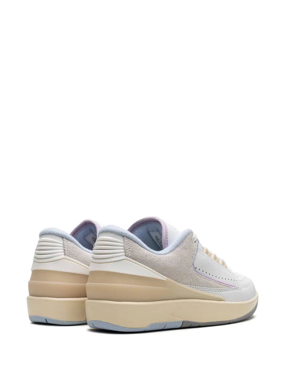 Nike's Air Jordan 2 Low Bianco/Beige