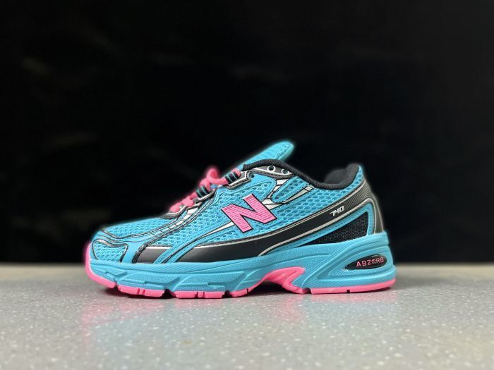 New Balance 740