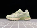 New Balance 993