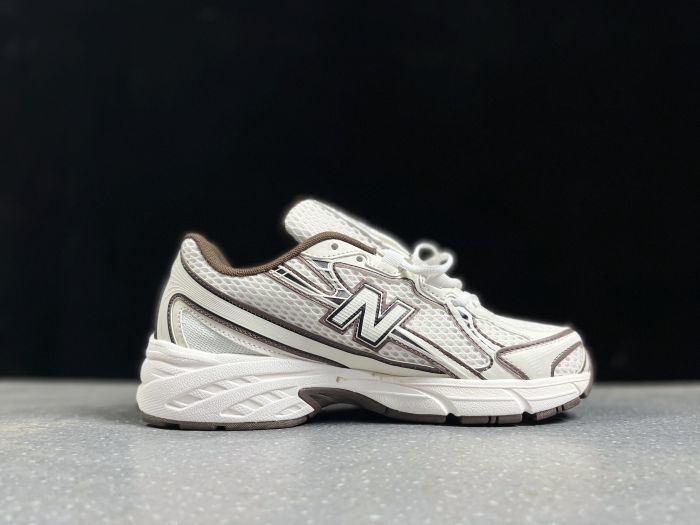 New Balance 740