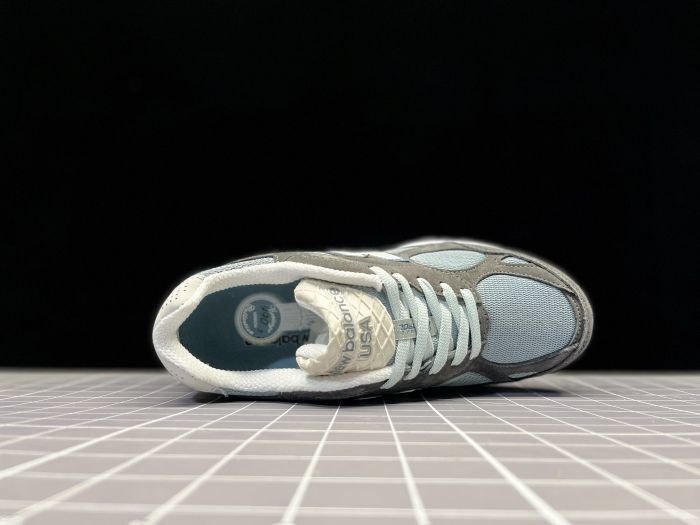 New Balance 990