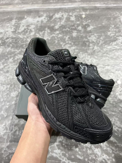 New Balance 1906R