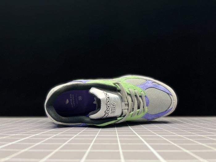 New Balance 990