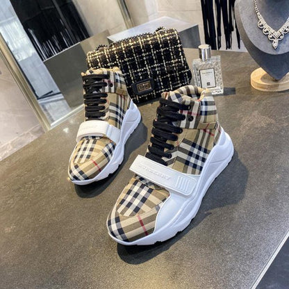 Burberry Regis Sneaker