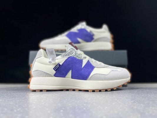 New Balance 327