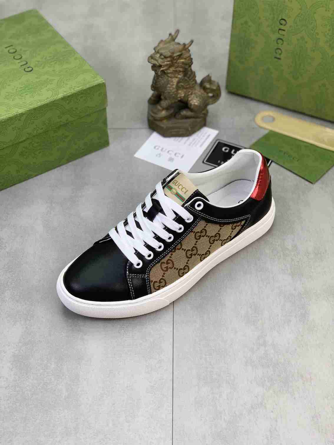 Gucci Ace GG Supreme Canvas Sneakers