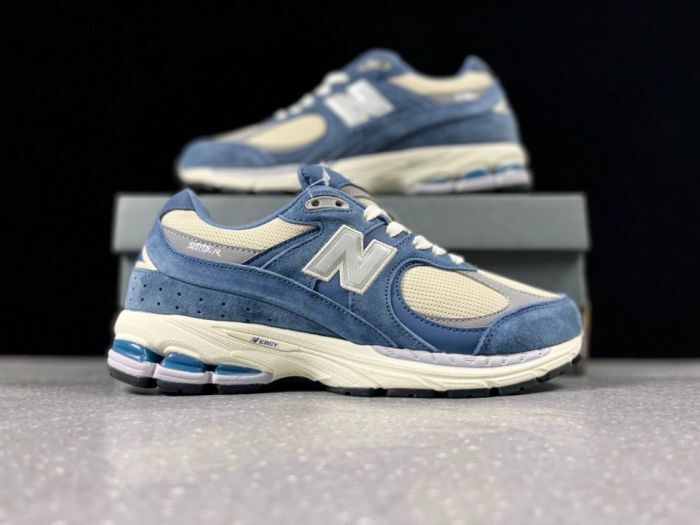 New Balance 2002