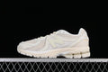 New Balance 860