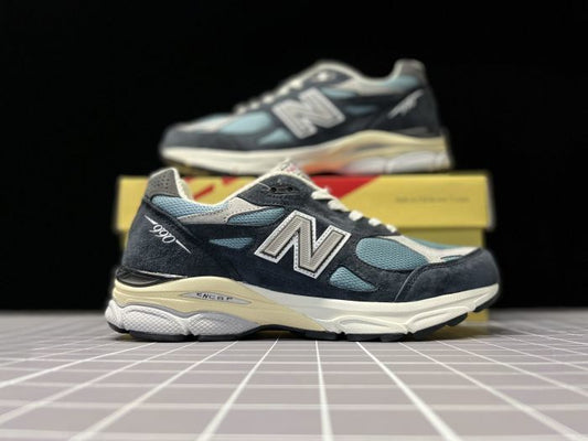 New Balance 990