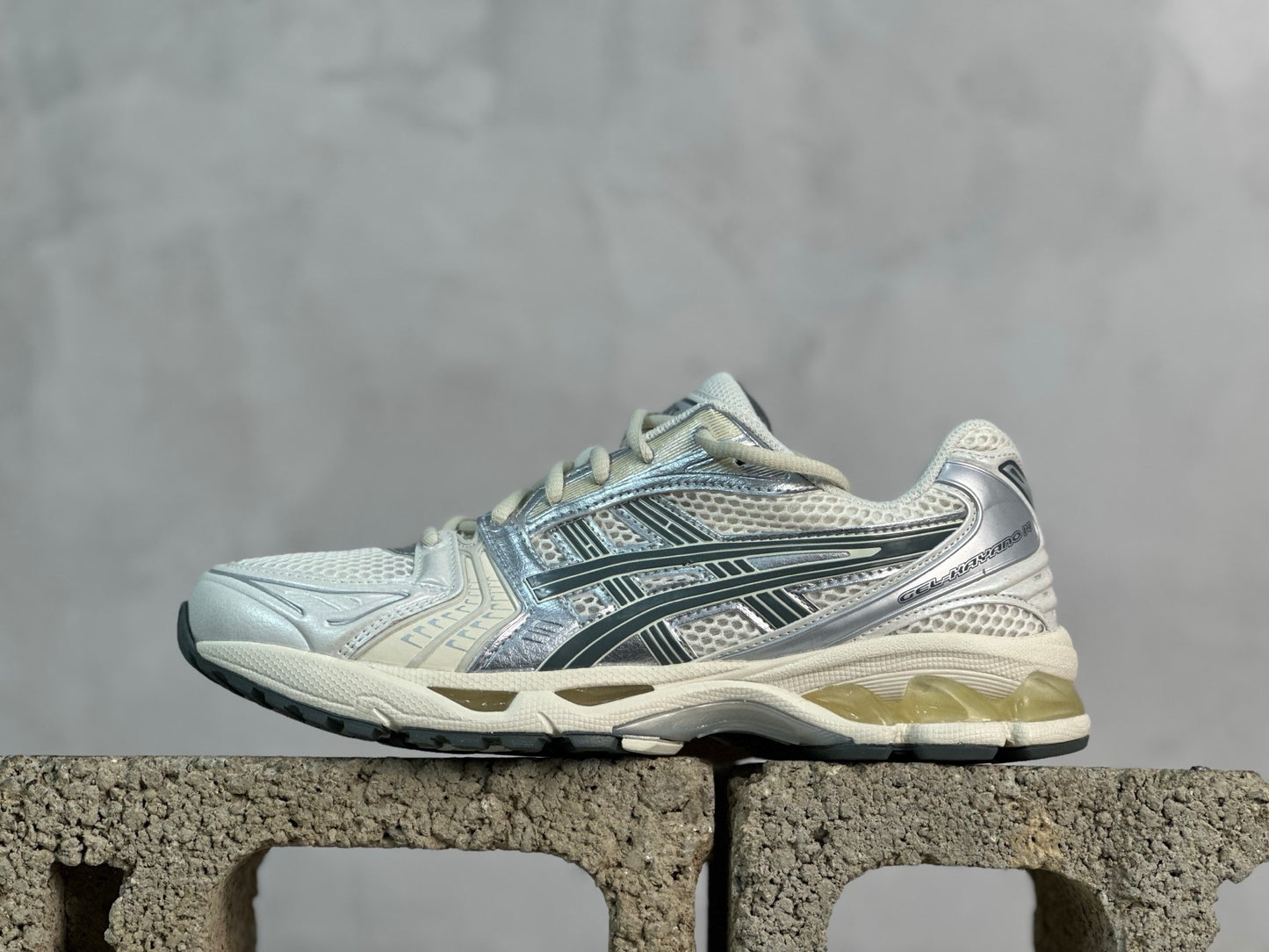 ASICS GEL-Kayano 14