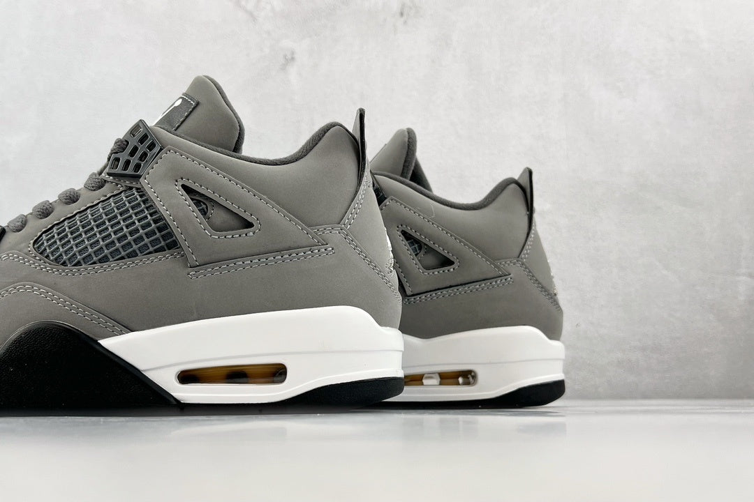 Nike Air Jordan 4 Retro