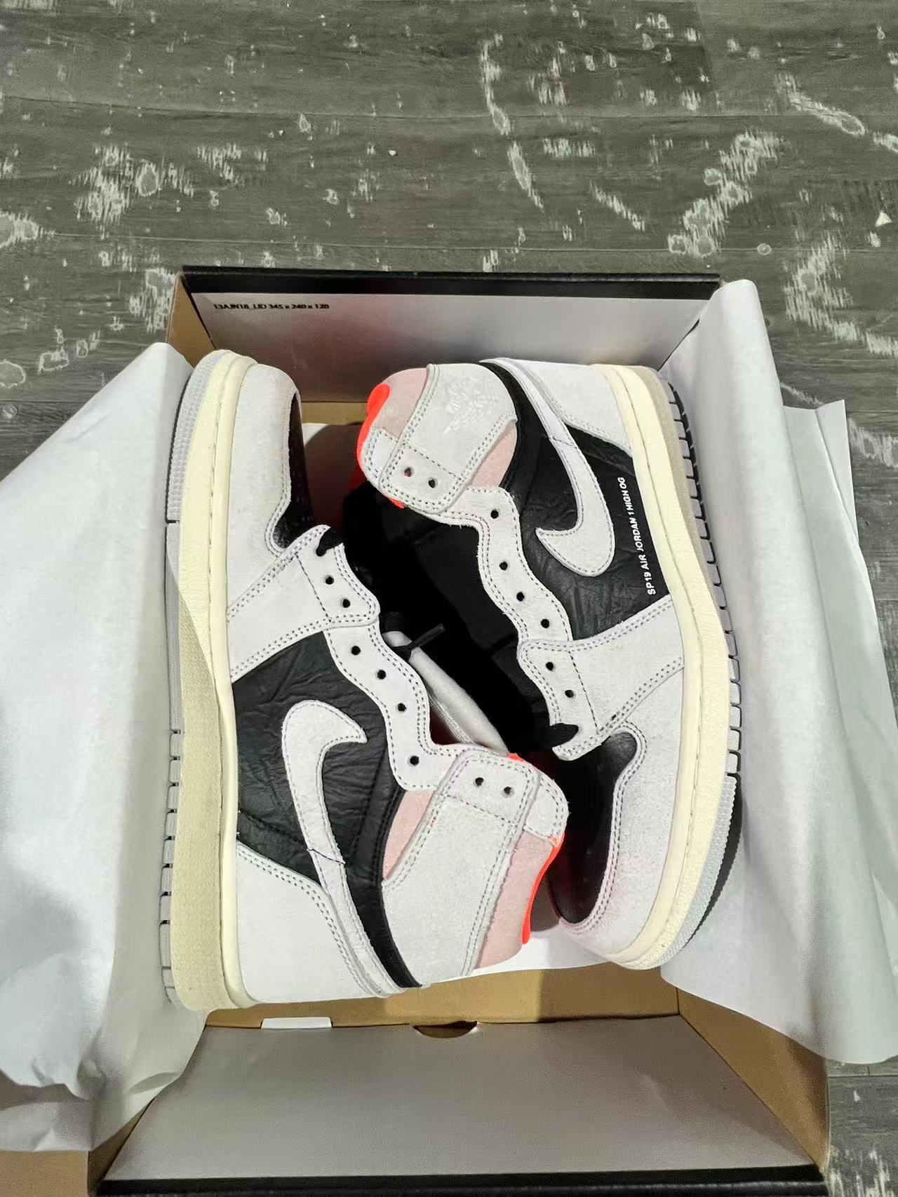Air Jordan 1