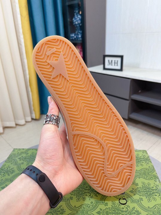 Gucci Low-Top Sneakers