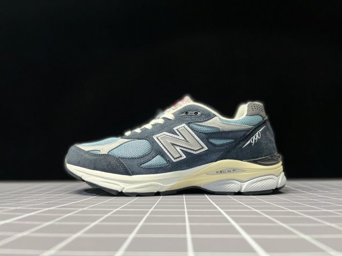 New Balance 990