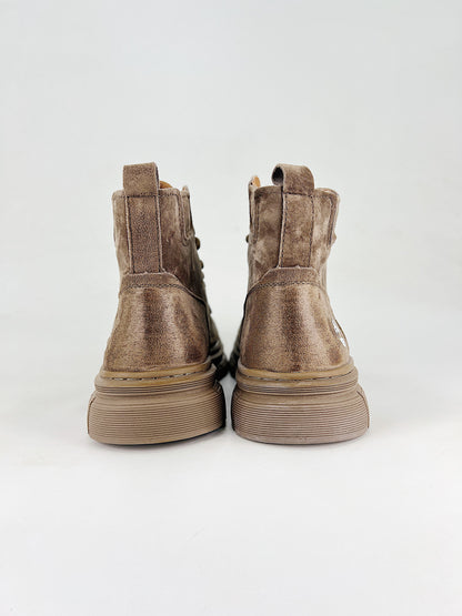 Timberland Distressed Chukka Boots