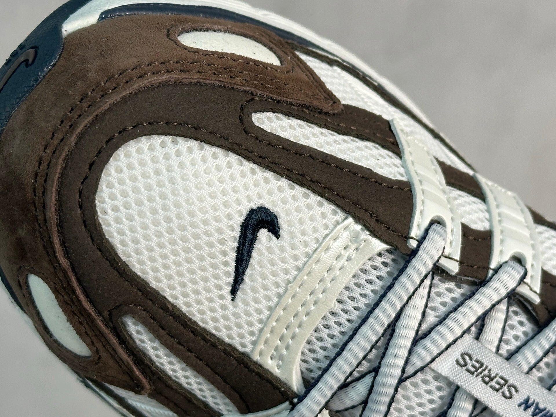 Nike P-6000
