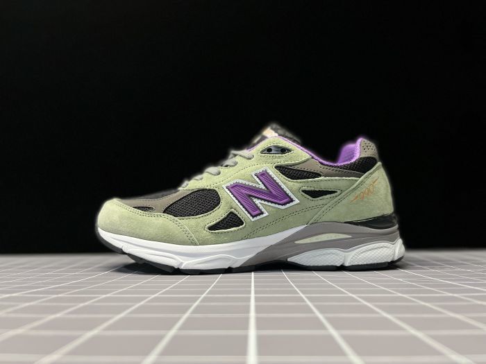 New Balance 990
