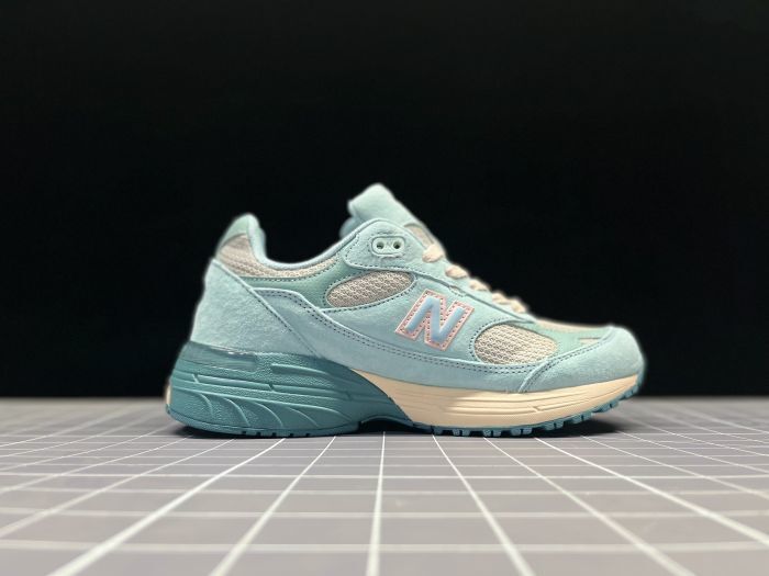 New Balance 993