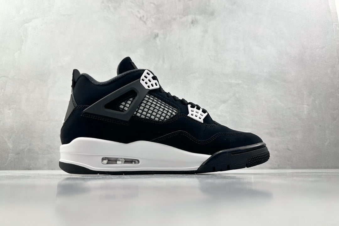 Nike Air Jordan 4 Retro