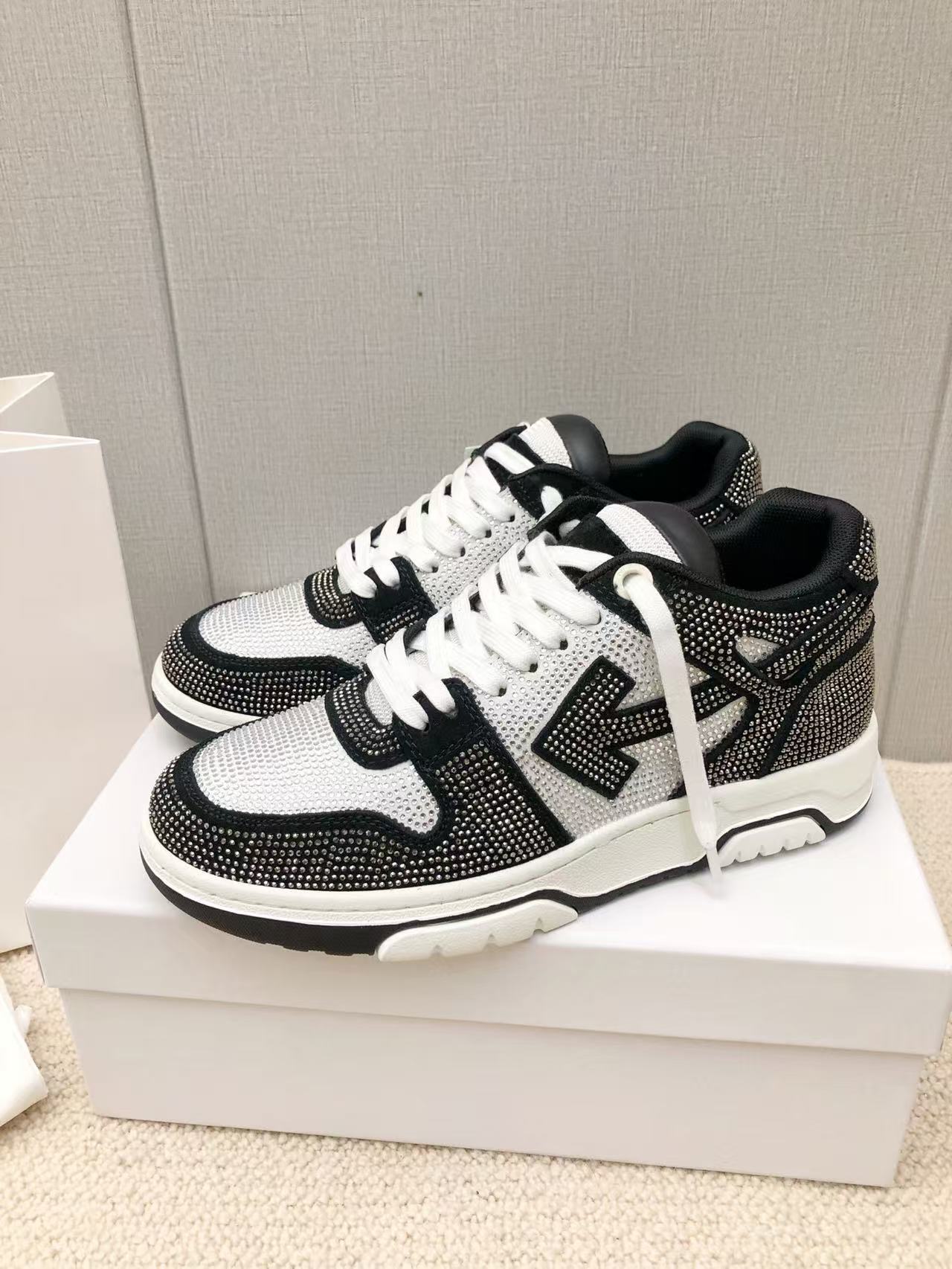 Off-White™ Out Of Office Diamond