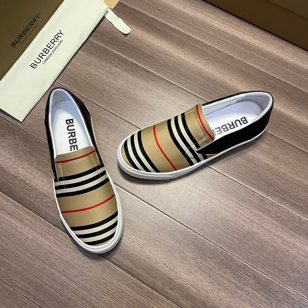 Burberry Icon Slip-On