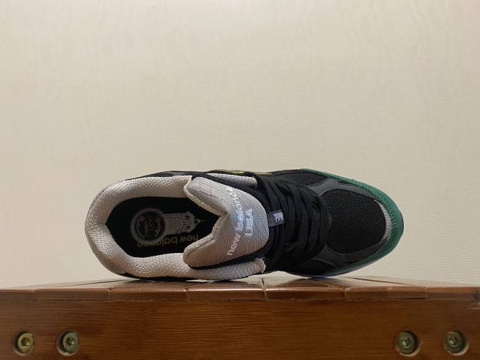 New Balance 990