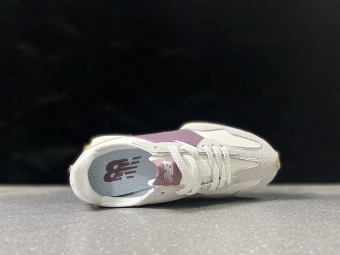 New Balance 327
