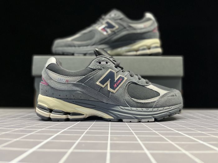 New Balance 2002