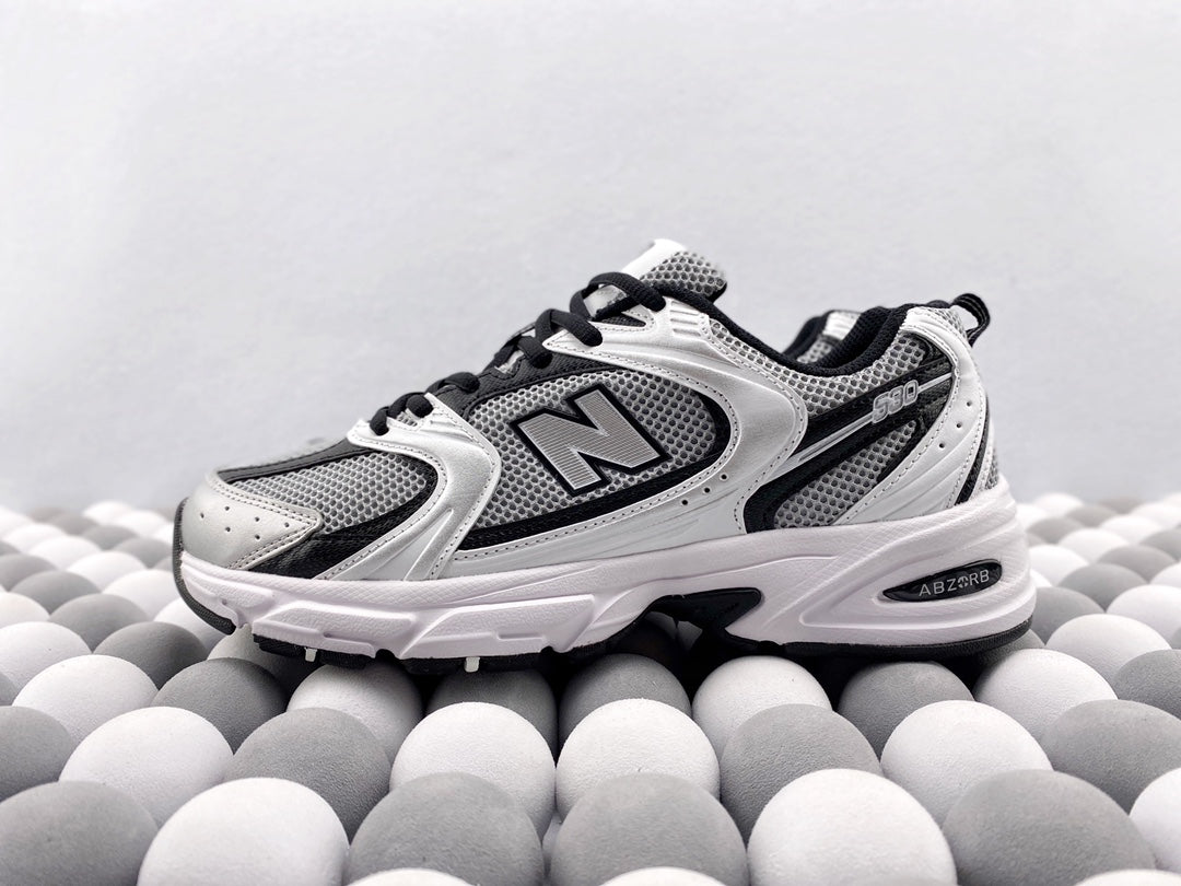 New Balance 530